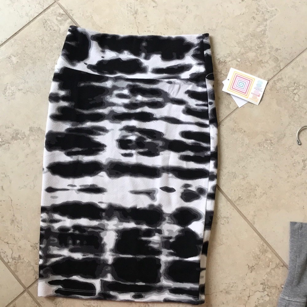 Lularoe Cassie
